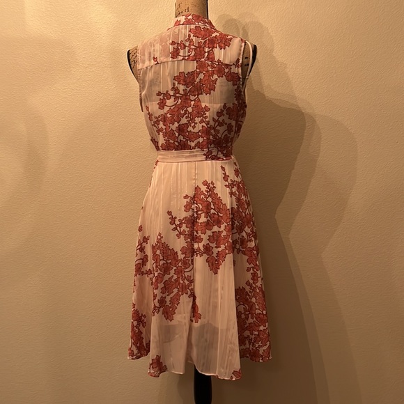 Beautiful flowy summer floral dress size 6 - Picture 3 of 14